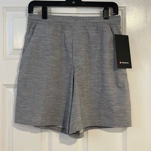 NEW Lululemon Pace Breaker Linerless Shorts 7” || Grey / Silver || Size M